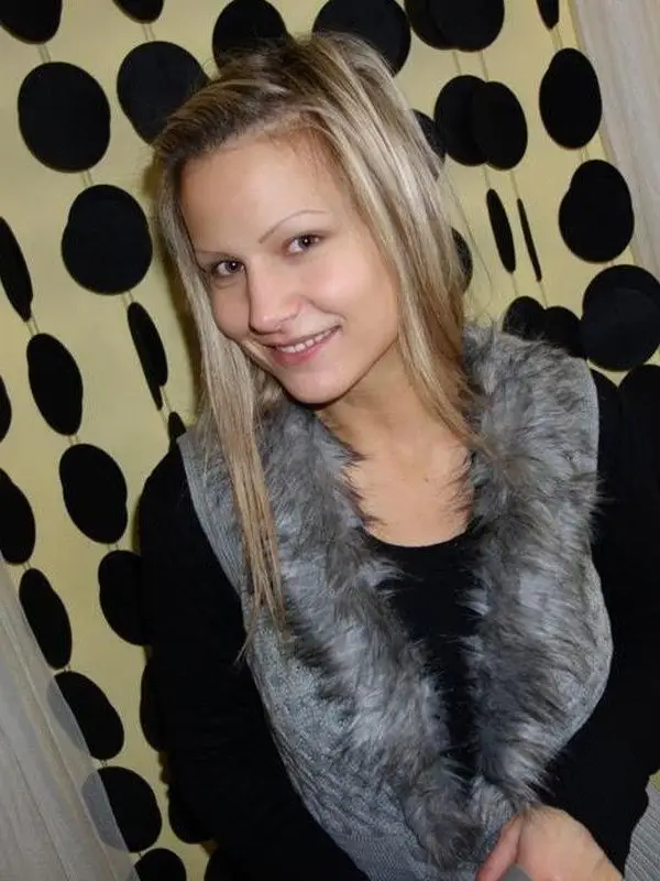 Isabelle (Altenpflegerin) liebt Bumskontakte